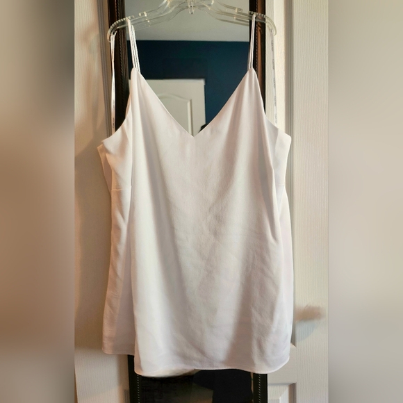 Calvin Klein White V-Neck Cami Tank Top NWT - Picture 4 of 8